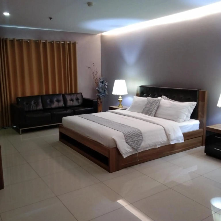 YBC Grand Hotel