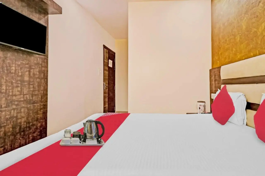 Oyo 82718 Hotel Stay House