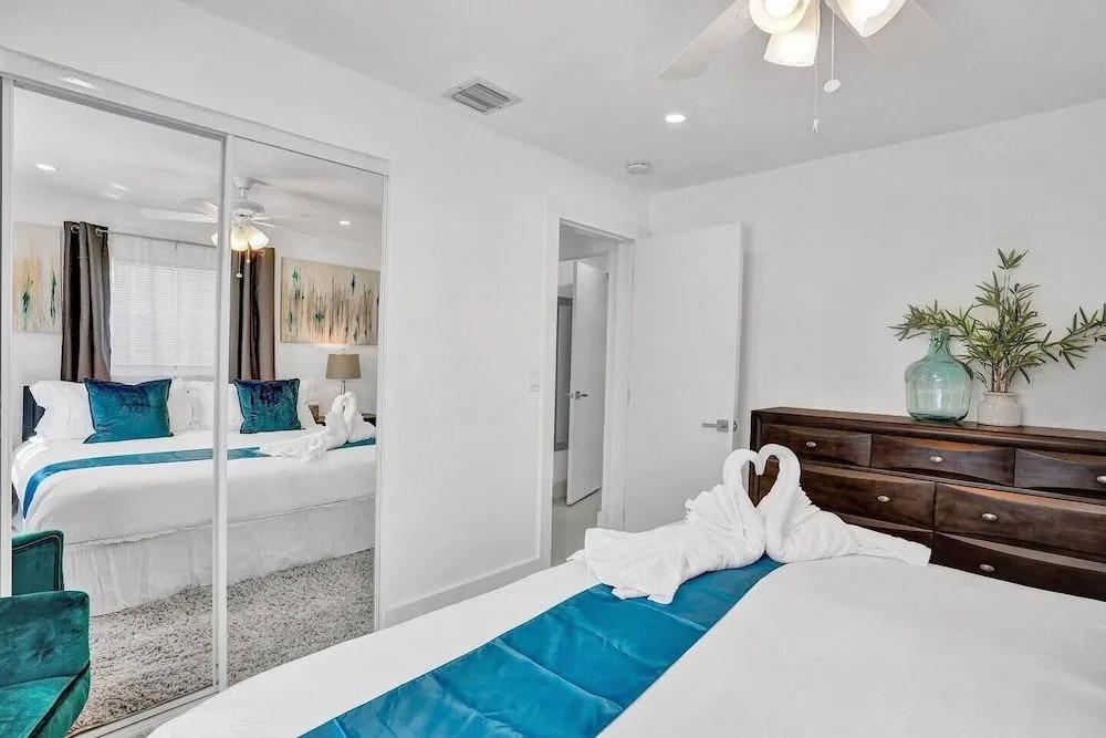 Newly Renovated 3BR Home with Hot tub
