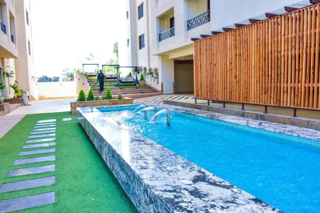 2BR with Balcony, Gym& Pool in Kileleshwa