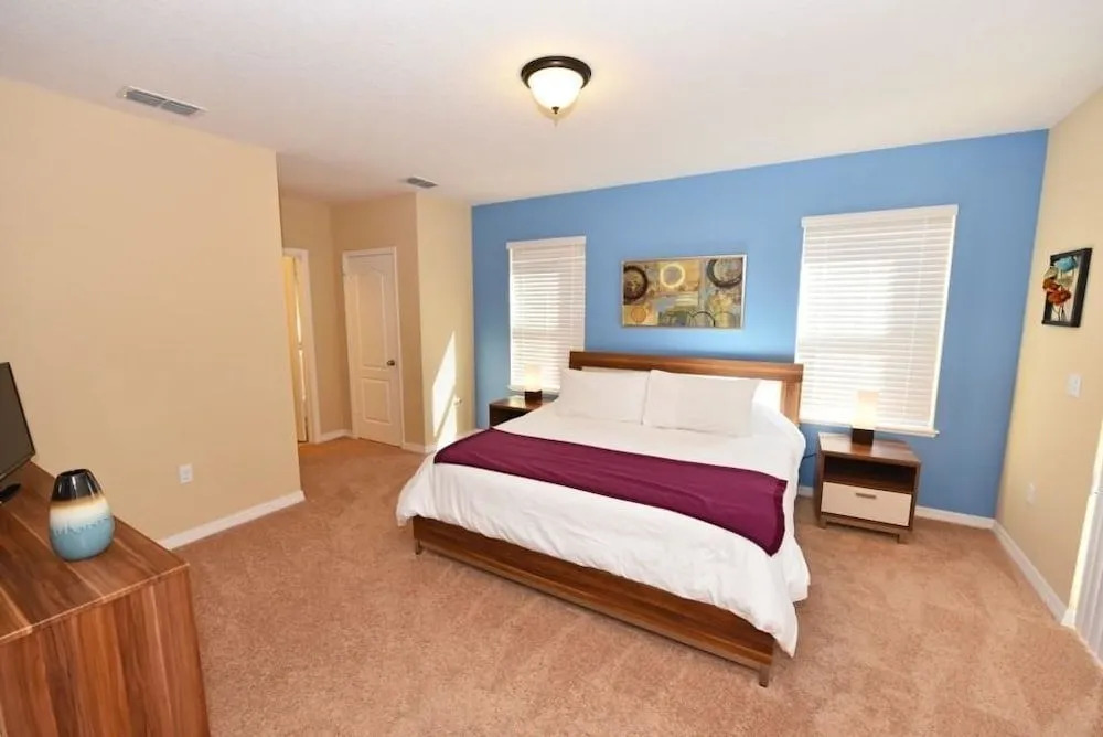 1127 Cypress House 6 Bedroom by Florida Star