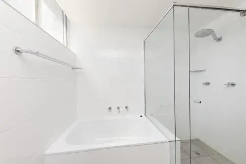 Ebbtide, Unit 17, 2-6 North Street