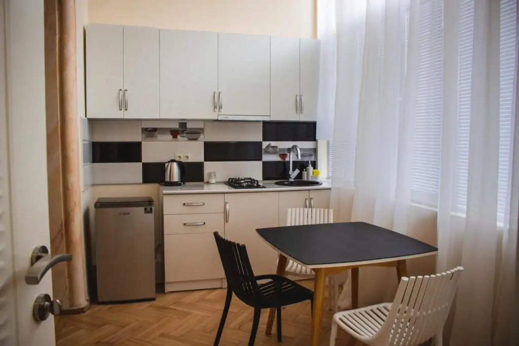 4 RoomS