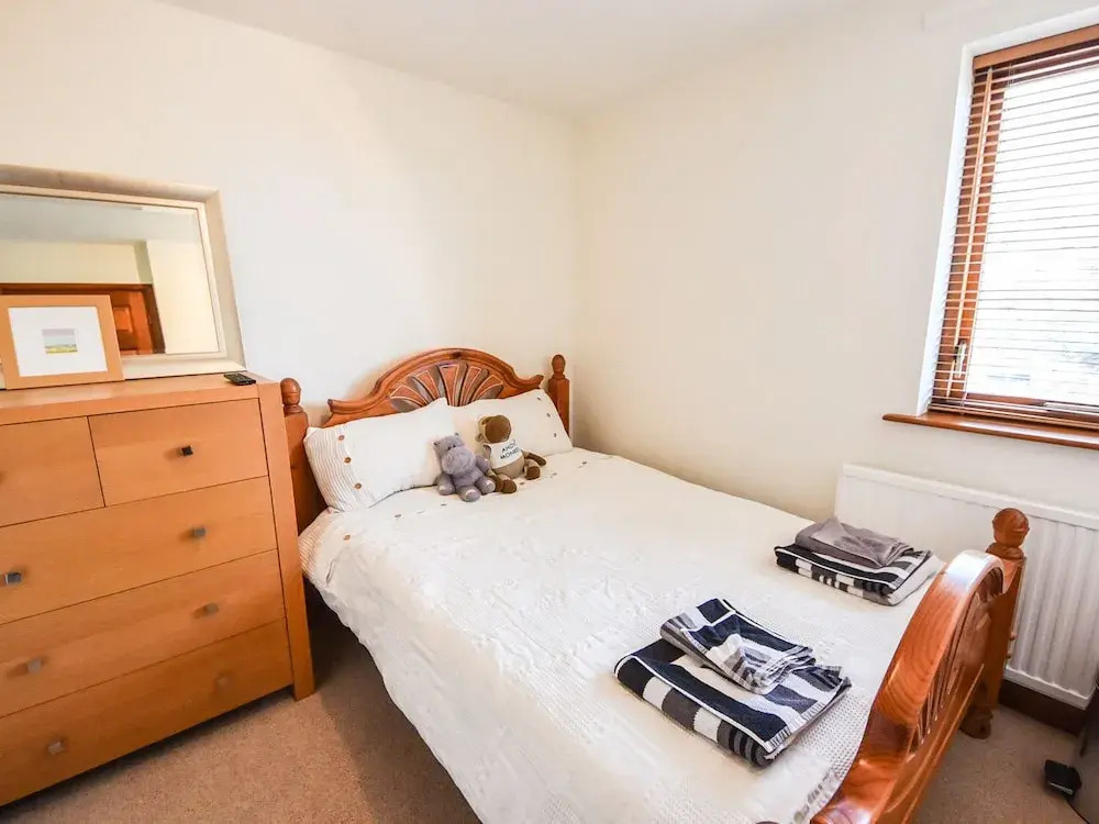 11 Anglesey Road