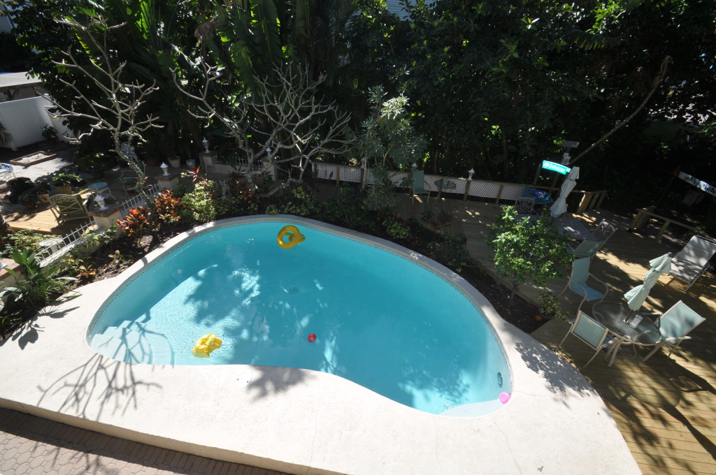 Treasure Island Beach Retreat Sleeps Up To 12