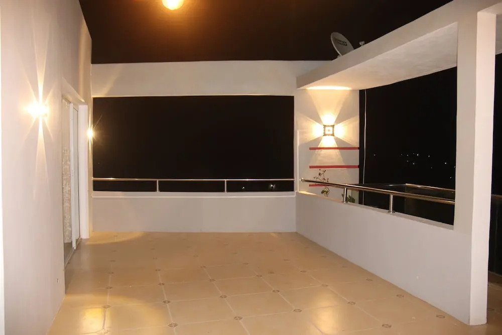 Harys Aparthotel