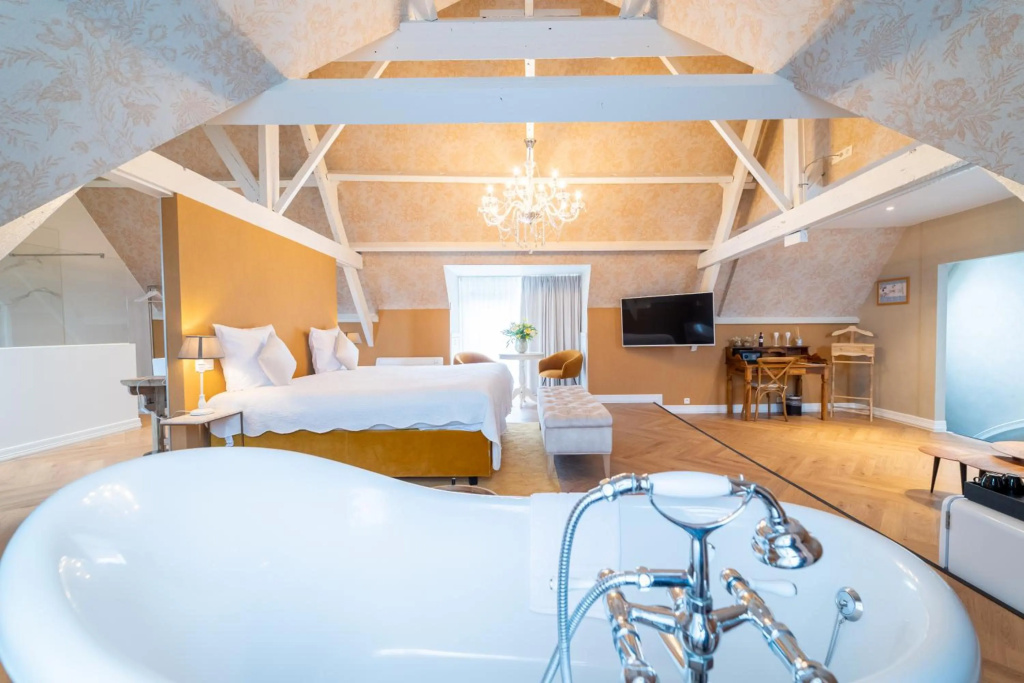 Grand Hotel Normandy by CW Hotel Collection