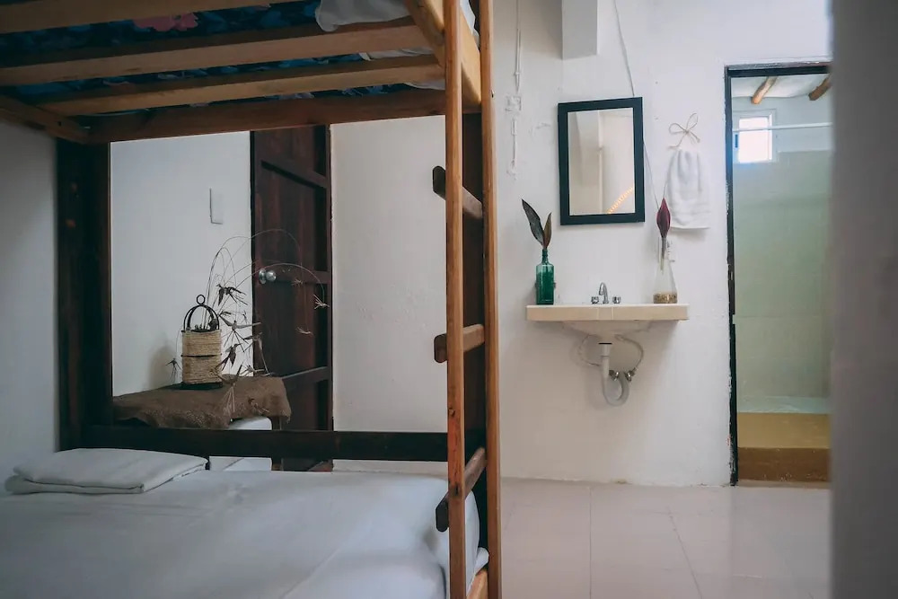 Malinche Hostel and Apartments