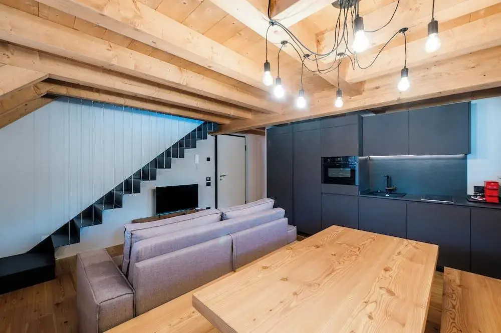 DALANIA MOUNTAIN APARTMENTS