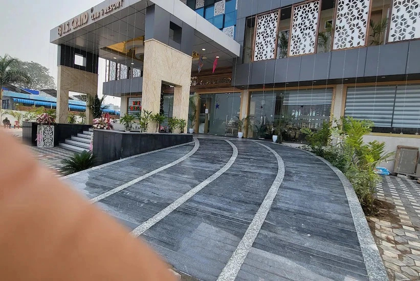 Js Grand Club And Resort