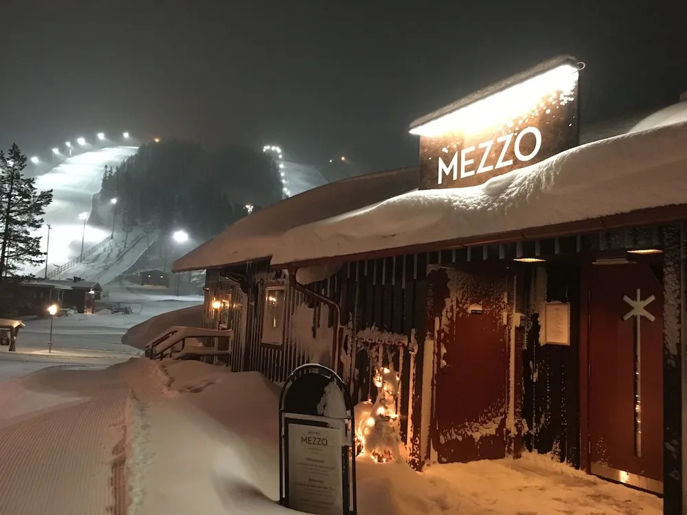 Hotel Mezzo