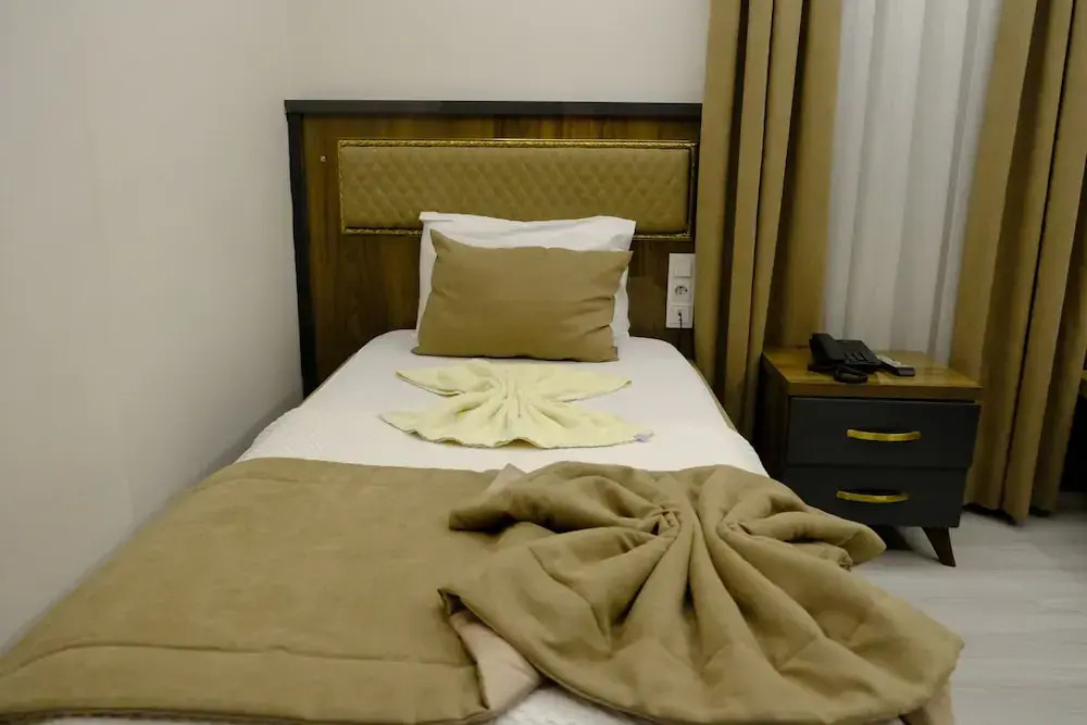 Grand Diamond Hotel