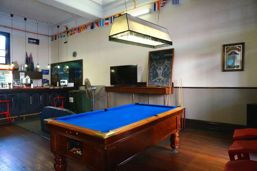 Sundancer Backpackers Hostel