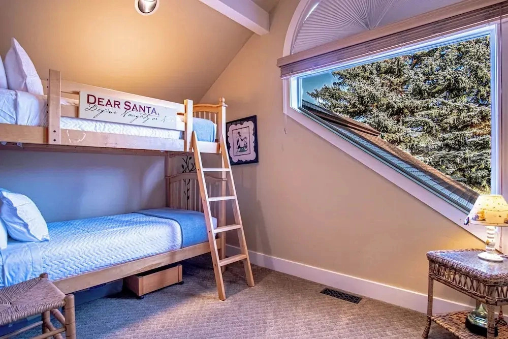 Cozy Ketchum Retreat - Pet Friendly