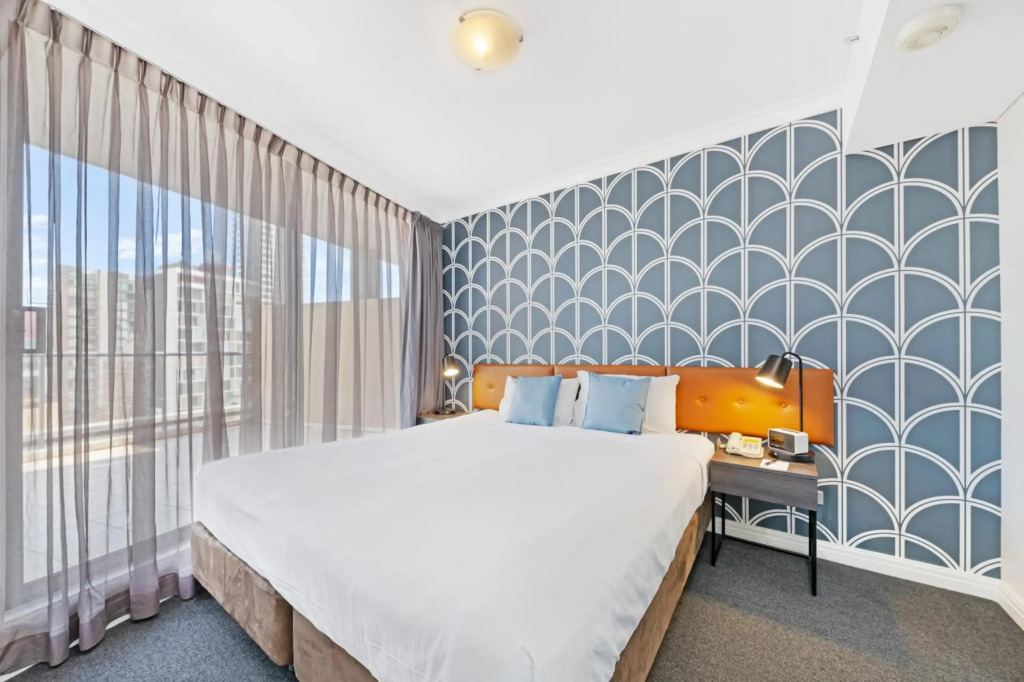 KOZYGURU Sydney CBD Lovely 2 Bedroom APT with Amazing City View NHA653