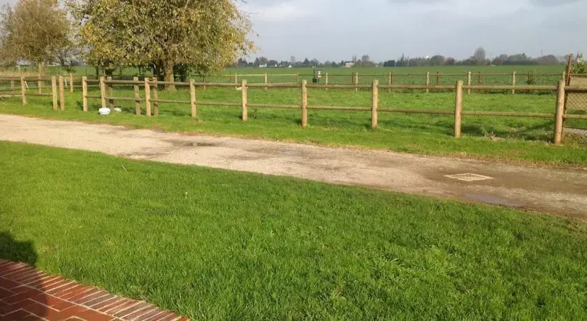 Le Saint Aubin- Maison d hôtes dans ce monastère du 16 siècle