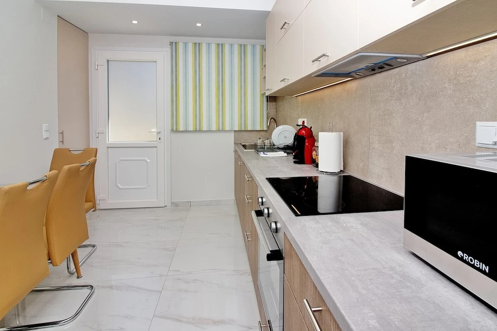 Garitsa Gem Suite