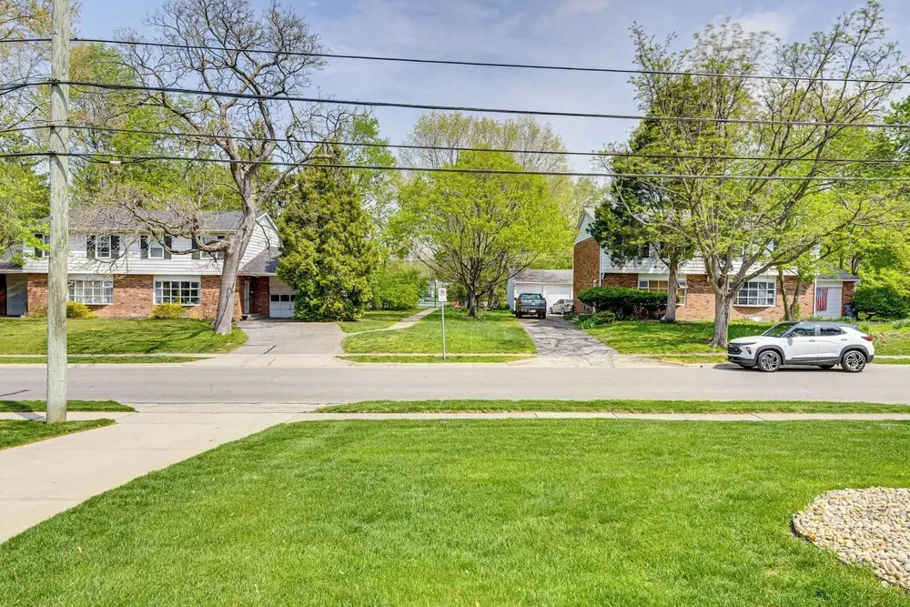11 Mi to Dtwn Columbus: Peaceful Townhome w/ Yard!