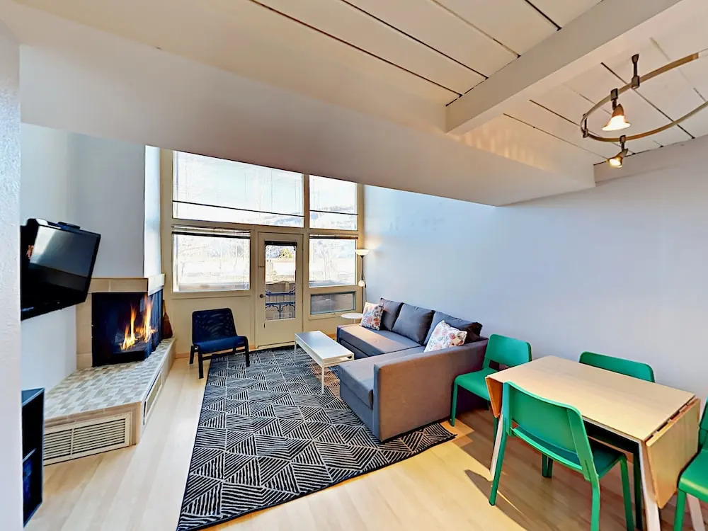 1136 Sandstone Dr Condo Unit 207 Building B