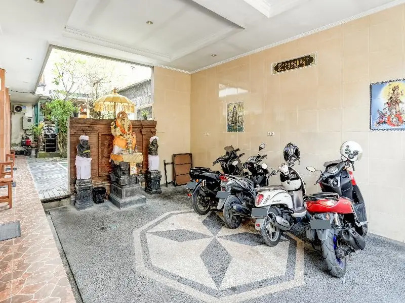 OYO Flagship 91062 Antara Sunset Road