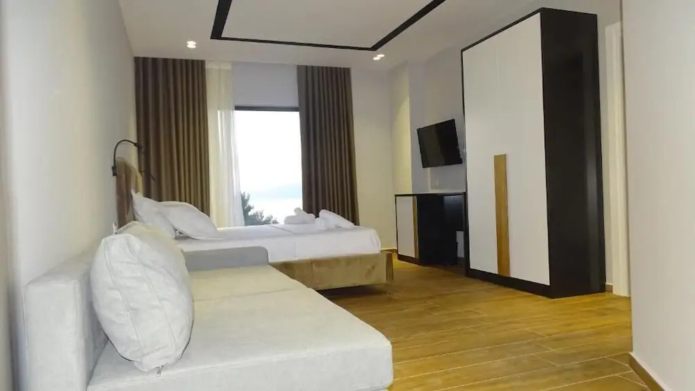 King Hotel Ksamil