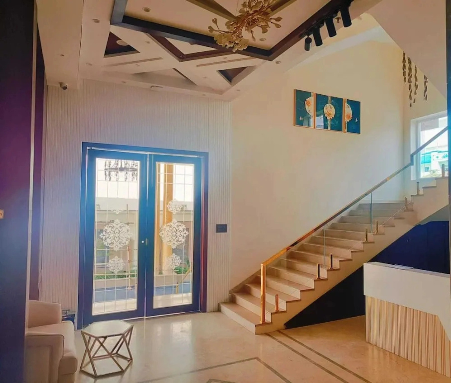 Four Leaf Hotel - AKOSHA