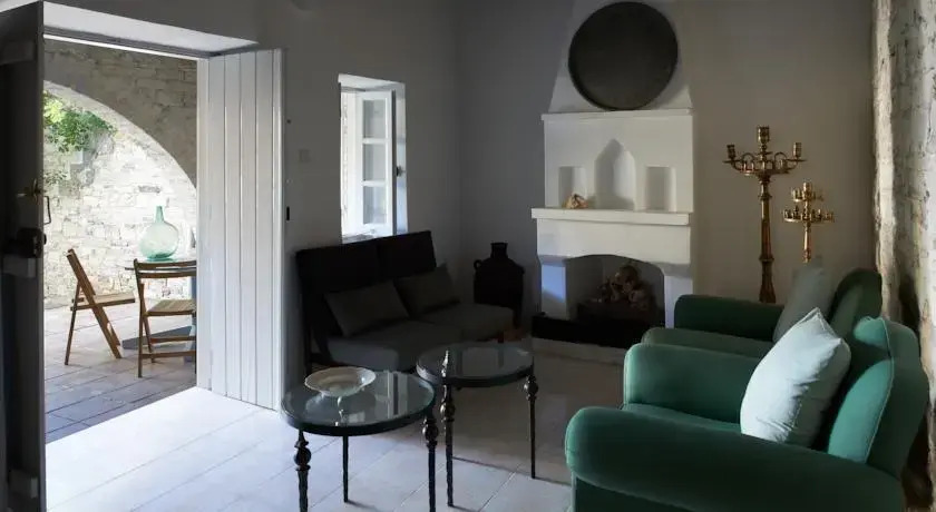 Polytimo Rural House