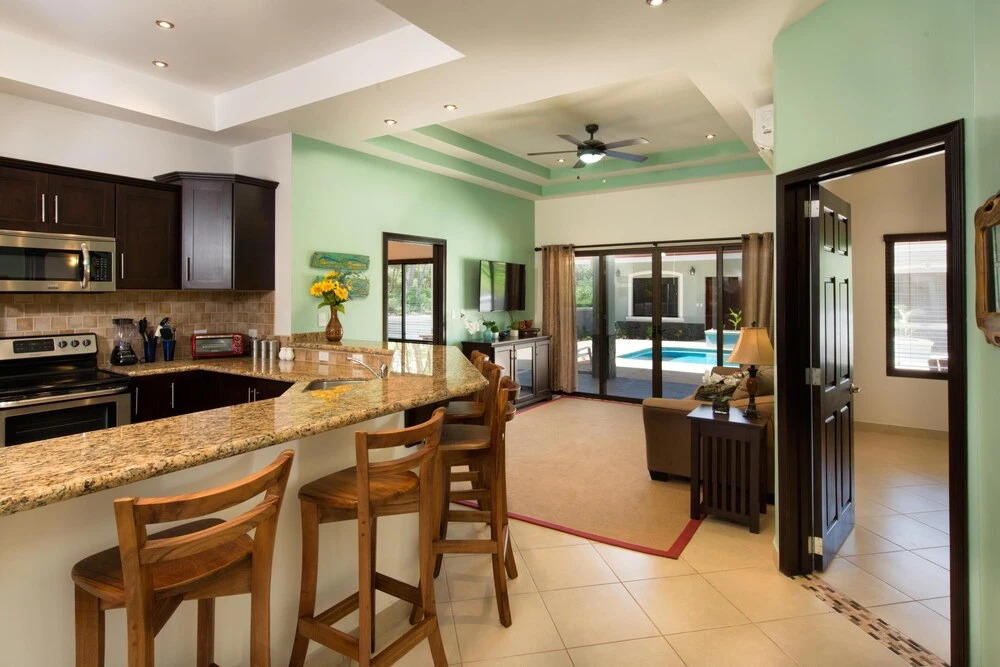 Brand-new 4BD Home With Pool - Ideal for Families