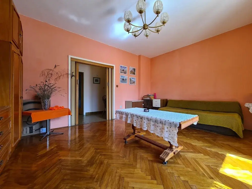 Apartment 930