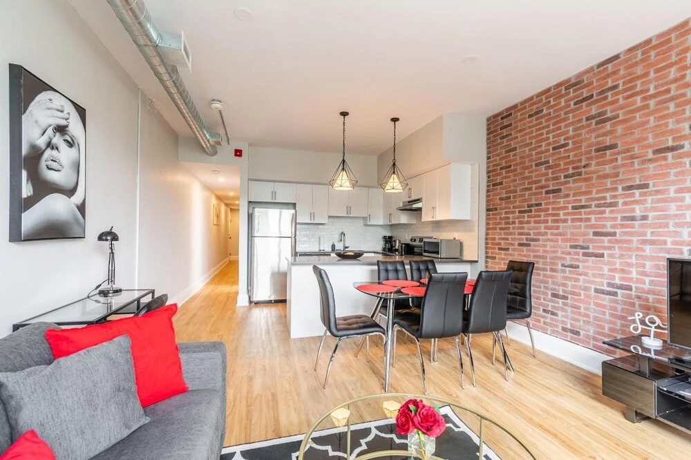 Grand 2BR Loft Garden View