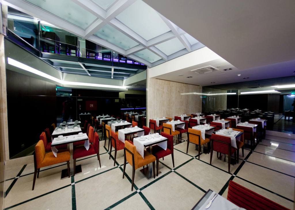 TURIM Luxe Hotel