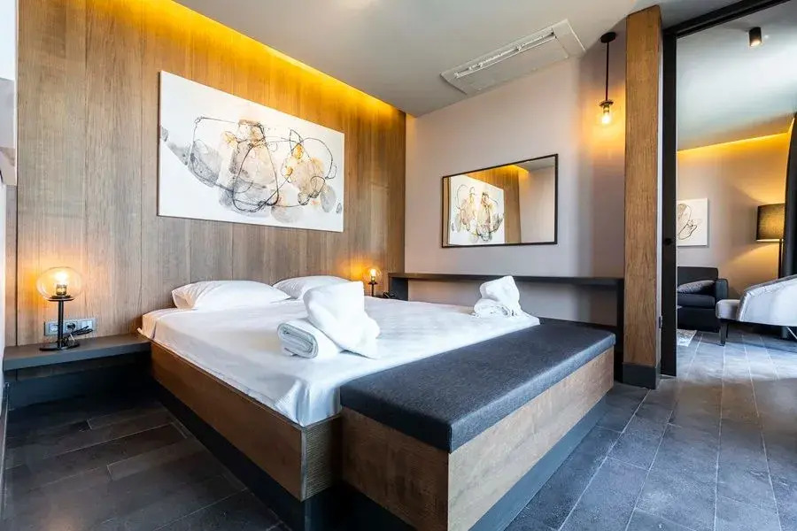 Red Rock Hotel & Suites By Selseve