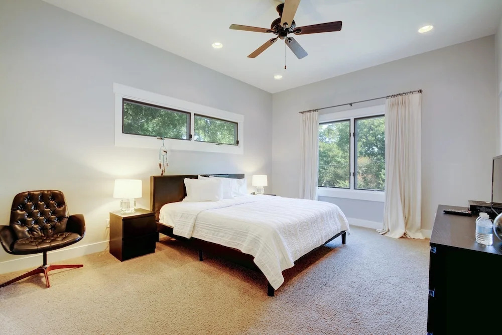Bright and Modern Rental in Austin by RedAwning