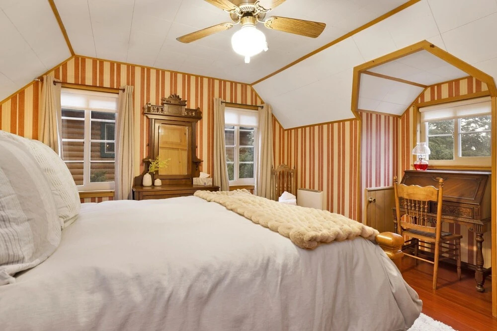 2245-plymouth Mountain Escape 3 Bedroom Home by Redawning