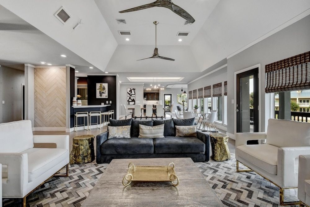 Family Friendly, Beautiful Home for Fishing in Style