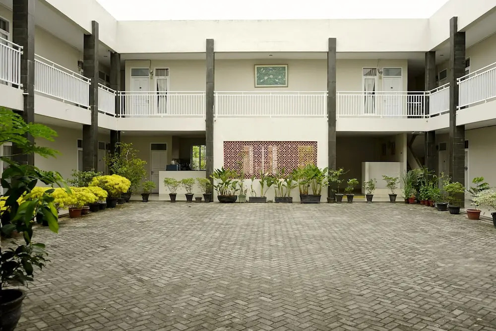 OYO 1167 Home Sty Residence