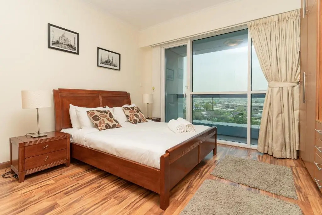 Отель Rh - Spacious 2Br Saba Towers, Jlt, walk to Metro