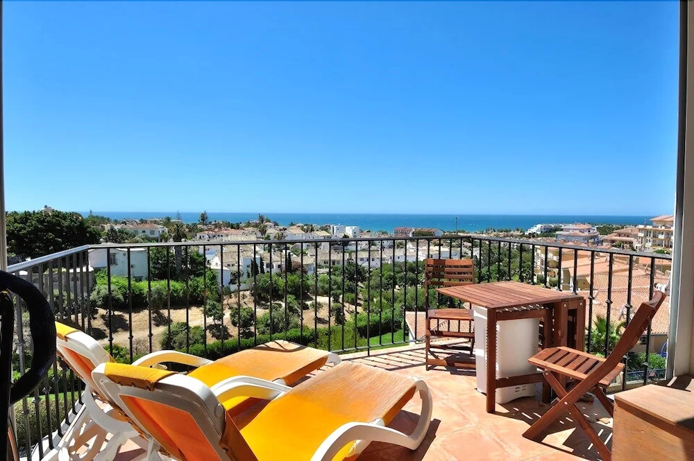 Topfloor Apartment in Las Colinas Ref 52