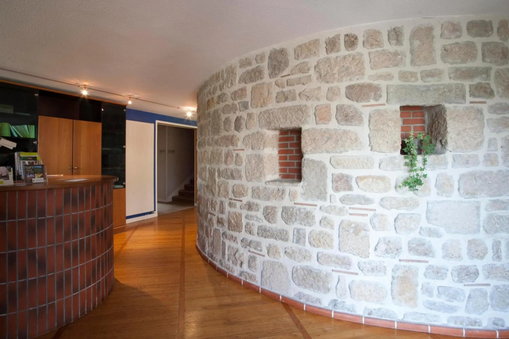 Logis Hotel de la Tour