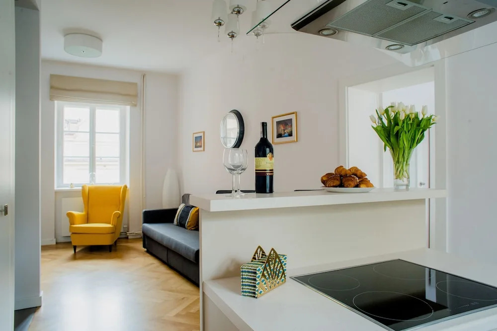Apartments Warsaw Świętojańska by Noclegi Renters
