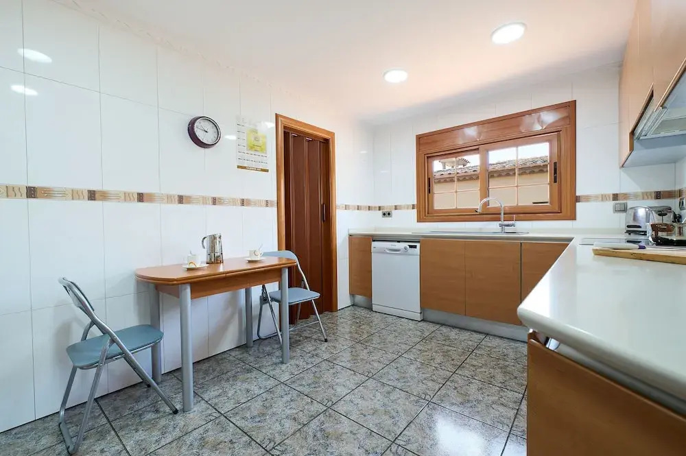 Marina in Blanes With 6 Bedrooms and 4 Bathrooms