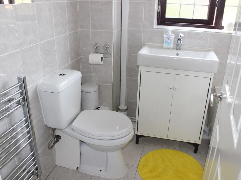 Lovely 3 Bedroom House With Large Garden
