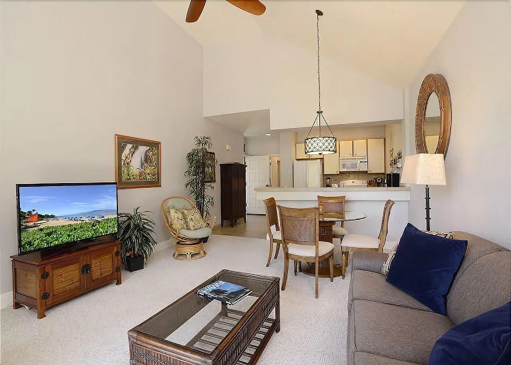 Grand Champions 8 - Two Bedroom Condo