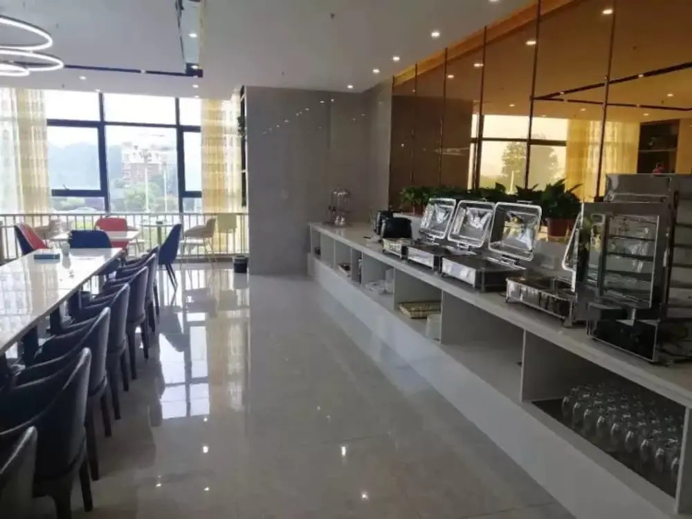 Poltton International Apartment Luohe