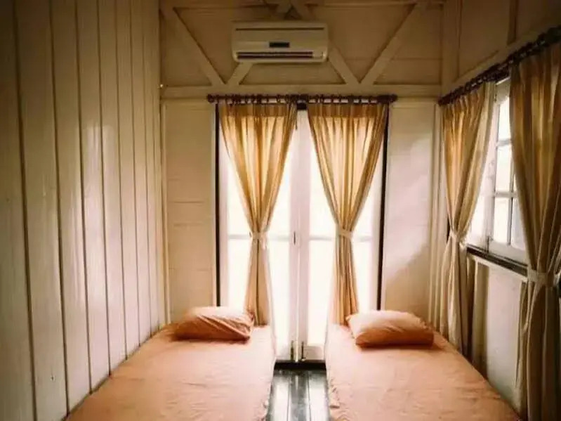 Pufa EngNam Lake Resort