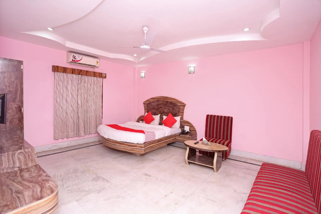 OYO Flagship 44549 Hotel Benjamin