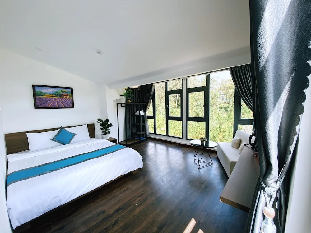 Ha Le Hotel