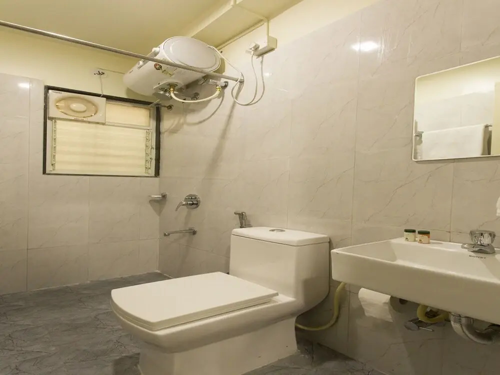 Suyog Inn by OYO Rooms