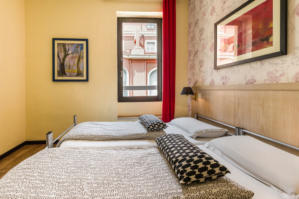 Villa Saint Exupery Beach Hostel