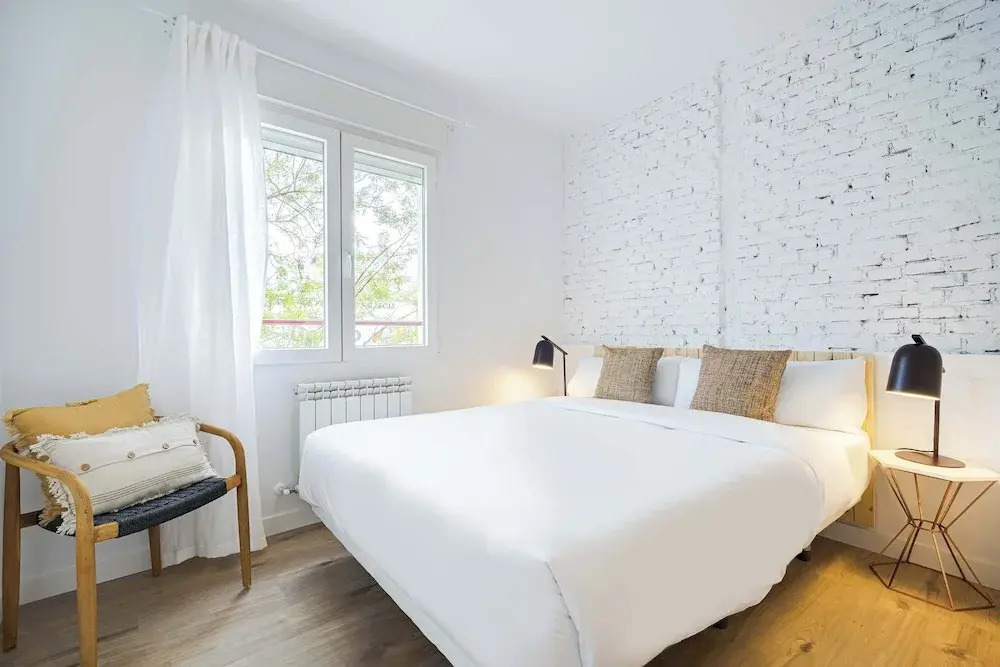 Vallecas Suites by Olala Homes